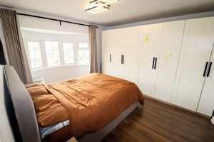 Bedroom- click for photo gallery